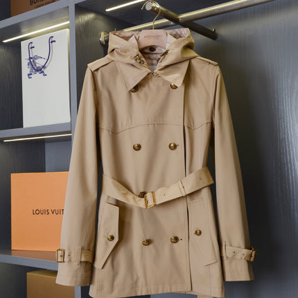 BURBERRY 26S HOODED BELTED TRENCH JACKET 516