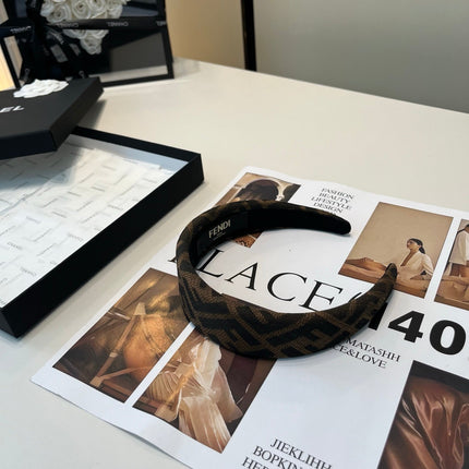 DIOR 26S HEADBAND IN BLACK AND BROWN FABRIC 500686