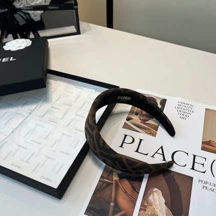 DIOR 26S HEADBAND IN BLACK AND BROWN FABRIC 500686