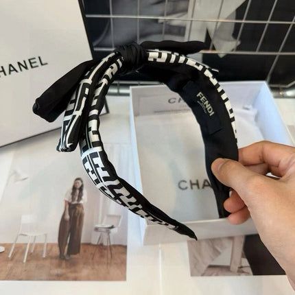 DIOR 26S BOW HEADBAND IN BLACK AND WHITE SATIN 500613