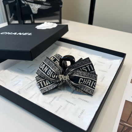 DIOR 26S BOW HAIR CLIP IN BLACK AND WHITE RIBBON 505324