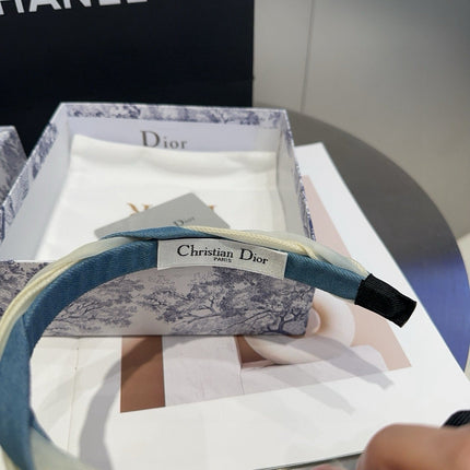 DIOR 26S PADDED HEADBAND IN WHITE AND BLUE FABRIC 505316