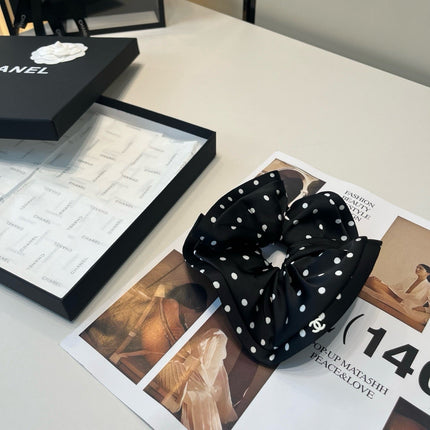 CHANEL 26S HAIR TIE IN BLACK WITH BEIGE POLKA DOT PATTERN 505327