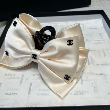 CHANEL 26S BOW HAIR CLIP IN WHITE RIBBON 512127