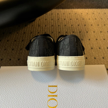 DIOR 26S LOW-TOP SNEAKER 35MM IN BLACK OBLIQUE EMBROIDERED CANVAS