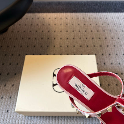 VALENTINO 26S ROCKSTUD HIGH HEELS 40 MM IN NUDE PINK CALFSKIN