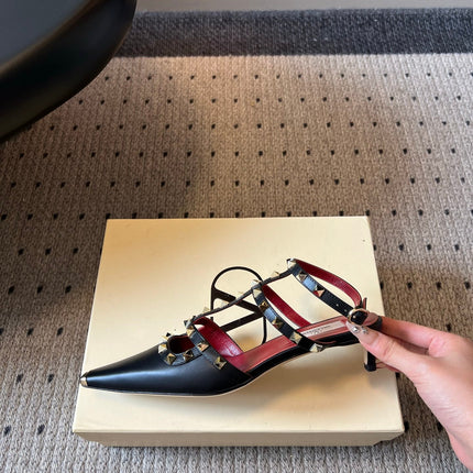 VALENTINO 26S ROCKSTUD HIGH HEELS 40 MM IN BLACK CALFSKIN