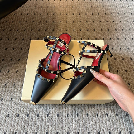 VALENTINO 26S ROCKSTUD HIGH HEELS 40 MM IN BLACK CALFSKIN