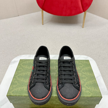 GUCCI 26S LOW TOP SNEAKERS IN BLACK CANVAS STYLE 22