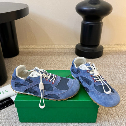 BOTTEGA VENETA 26S SNEAKERS IN NAVY BLUE SUEDE