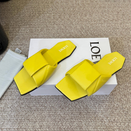 LOEWE 26S FLAT SLIDE SANDALS IN YELLOW CALFSKIN