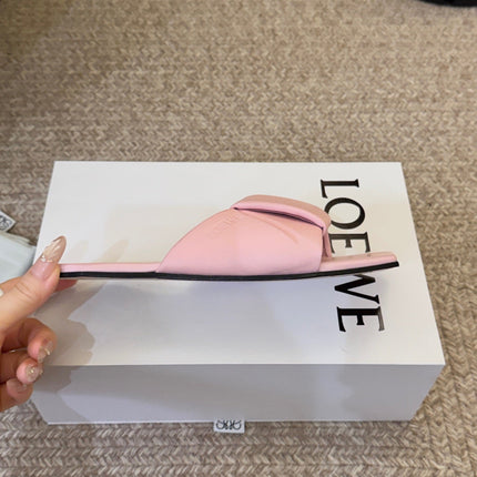 LOEWE 26S FLAT SLIDE SANDALS IN LIGHT PINK CALFSKIN