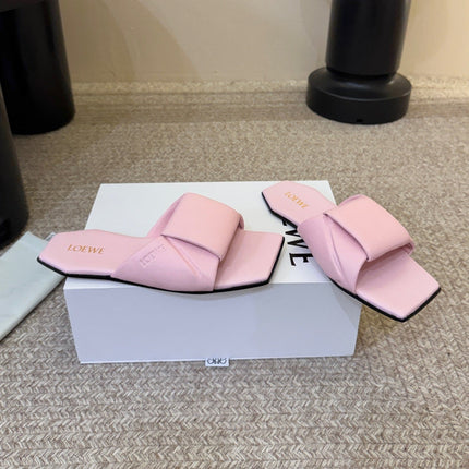 LOEWE 26S FLAT SLIDE SANDALS IN LIGHT PINK CALFSKIN