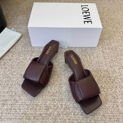 LOEWE 26S HEELED MULE SANDALS 45MM IN BURGUNDY RED CALFSKIN