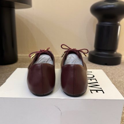 LOEWE 26S LACE UP FLAT SHOES IN BURGUNDY RED CALFSKIN