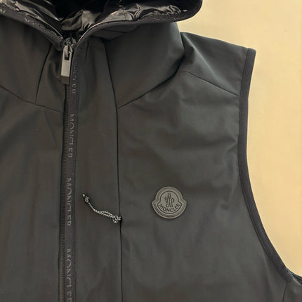 MONCLER 26S HOODED GILET JACKET 827
