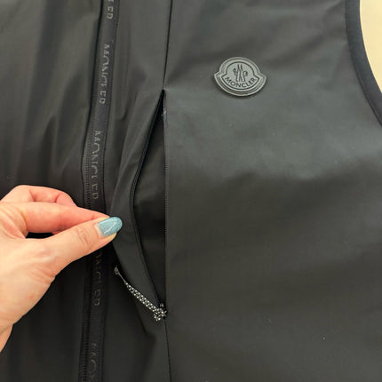MONCLER 26S HOODED GILET JACKET 827