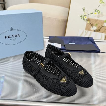 PRADA 26S MARY JANE FLATS IN BLACK WOVEN RAFFIA WITH TRIANGLE LOGO