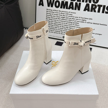 DIOR 26S ANKLE BOOTS WITH LOGO BOW IN IVORY WHITE CALFSKIN