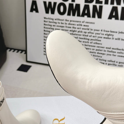 DIOR 26S ANKLE BOOTS WITH LOGO BOW IN IVORY WHITE CALFSKIN
