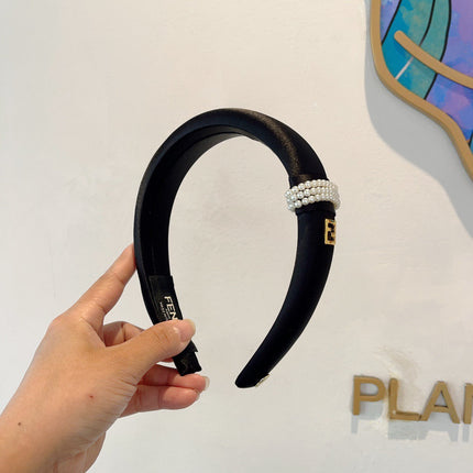 DIOR 26S HEADBAND IN BLACK LEATHER 496699