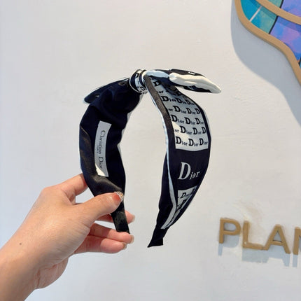 DIOR 26S HEADBAND IN BLACK AND WHITE SILK 512065