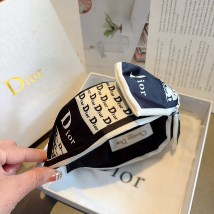 DIOR 26S HEADBAND IN BLACK AND WHITE SILK 512065