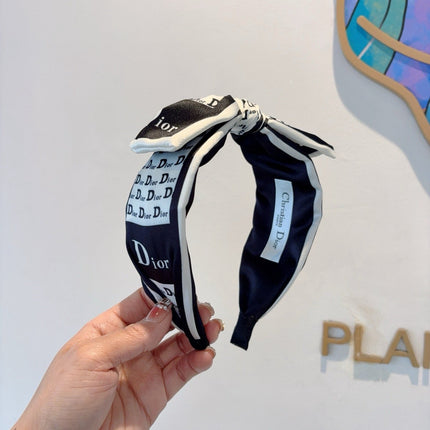 DIOR 26S HEADBAND IN BLACK AND WHITE SILK 512065