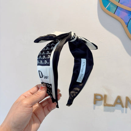 DIOR 26S HEADBAND IN BLACK AND WHITE SILK 512066