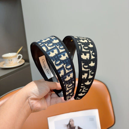 DIOR 26S HEADBAND IN BLACK AND WHITE FABRIC 494580