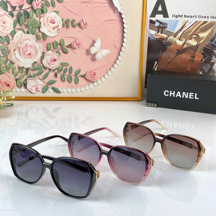 CHANEL 26S LARGE SQUARE FRAME IN ACETATE 511806