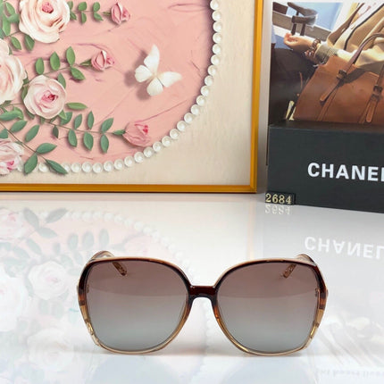 CHANEL 26S LARGE SQUARE FRAME IN ACETATE 511806