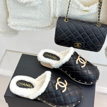 CHANEL 26S QUILTED SHEARLING LINED CLOG MULES IN BLACK CALFSKIN GOLD HARDWARE