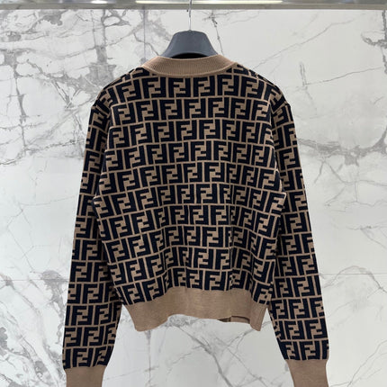 FENDI 26S V-NECK KNIT CARDIGAN 562