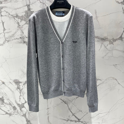 PRADA 26S V-NECK KNIT CARDIGAN 1258