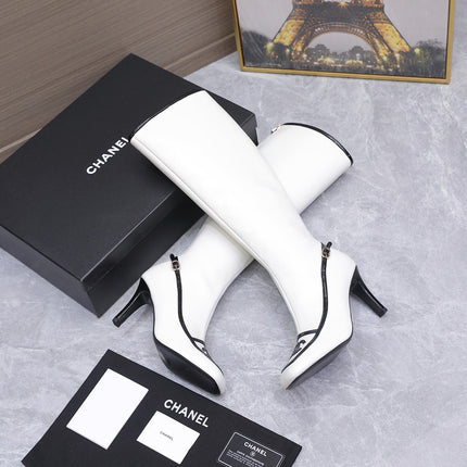 CHANEL 26S KNEE HIGH BOOTS 80 MM IN WHITE CALFSKIN WITH BLACK PATENT LEATHER TRIM AND CC LOGO ON TOE CAP