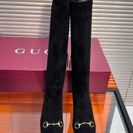 GUCCI 26S HORSEBIT KNEE-HIGH BOOTS 55 MM IN BLACK SUEDE