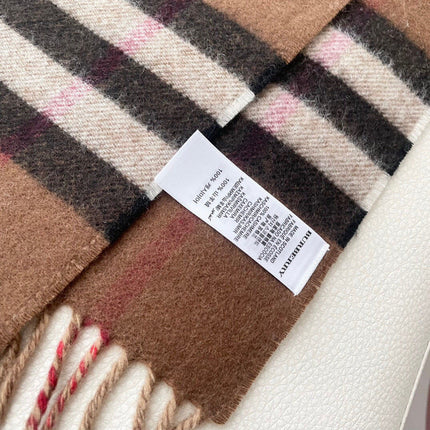 BURBERRY 26S SCARF 210 IN CASHMERE 515973
