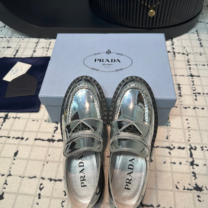 PRA SCHOCOLATE BRUSHED LOAFERS GLOSSY SILVER CALFSKIN