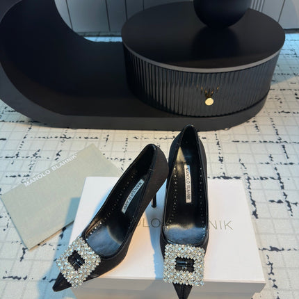Hangisi 100 Black Linen and Leather Jewel Buckle Pumps 161067
