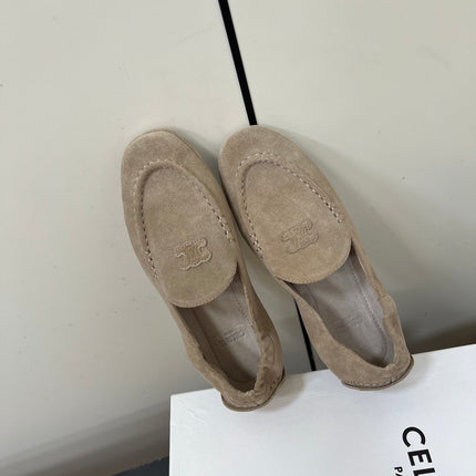 CELINE 26S MAILLON TRIOMPHE LOAFER IN BEIGE SUEDE