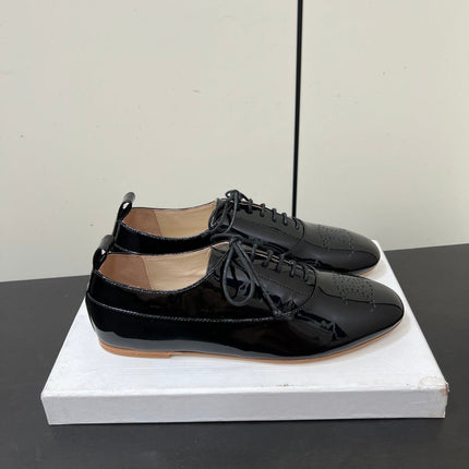 CELINE 26S MINIMAL LACE-UP SHOES IN BLACK GLOSSY CALFSKIN