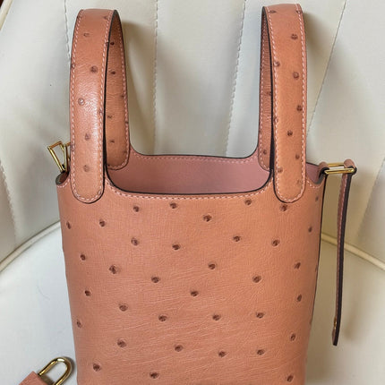 HM 25S PICOTIN LOCK 14 CM IN LIGHT CLAY ORANGE OSTRICH WITH GOLD HARDWARE