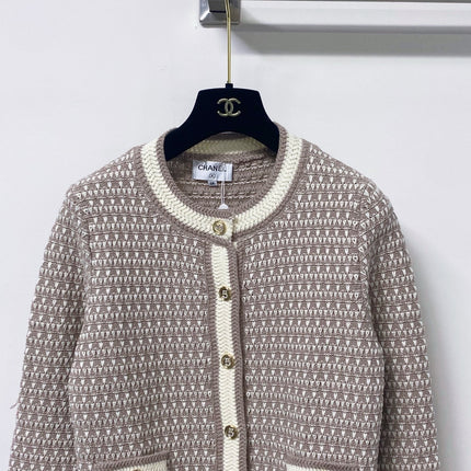 CHANEL 26S KNIT CARDIGAN 1681