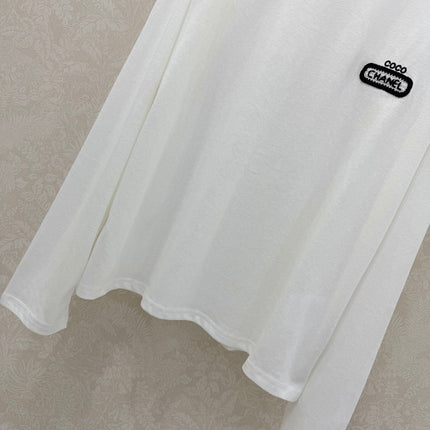 CHANEL 26S LONG-SLEEVE CREW NECK T-SHIRT 776
