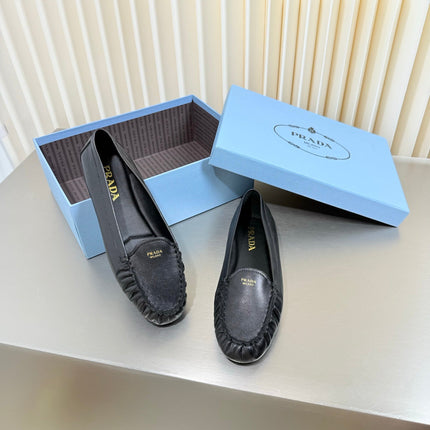 PRADA 26S CLASSIC LOAFERS IN BLACK LAMBSKIN