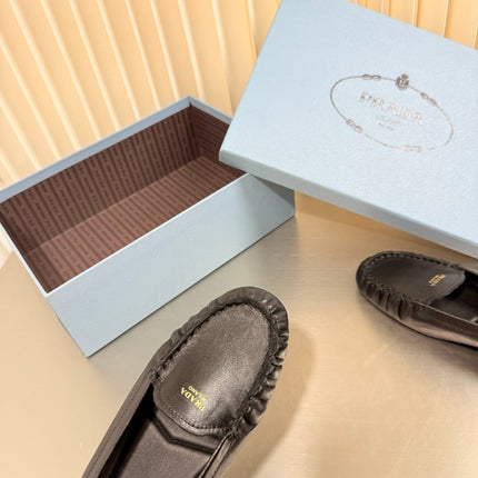 PRADA 26S CLASSIC LOAFERS IN BLACK LAMBSKIN