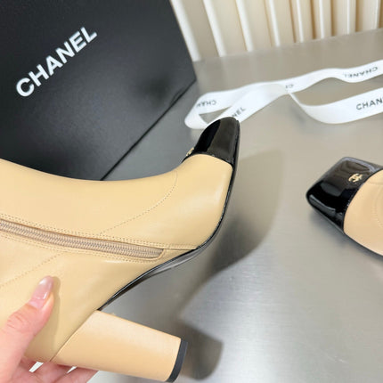 CHANEL 26S ZIPPER BOOTS 75 MM IN BEIGE CALFSKIN AND BLACK PATENT LEATHER SQUARE TOE HIGH