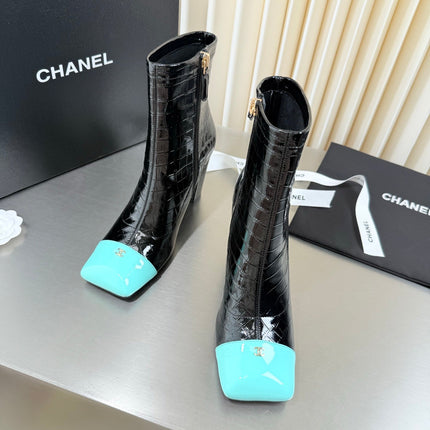 CHANEL 26S ZIPPER BOOTS 75 MM IN BLACK PATENT LEATHER CROCODILE EMBOSSED AND LIGHT BLUE CALFSKIN