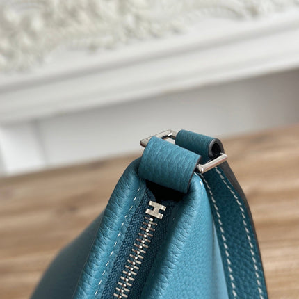 HM 25S BERLINGOT 24 CM IN TEAL BLUE LAMBSKIN